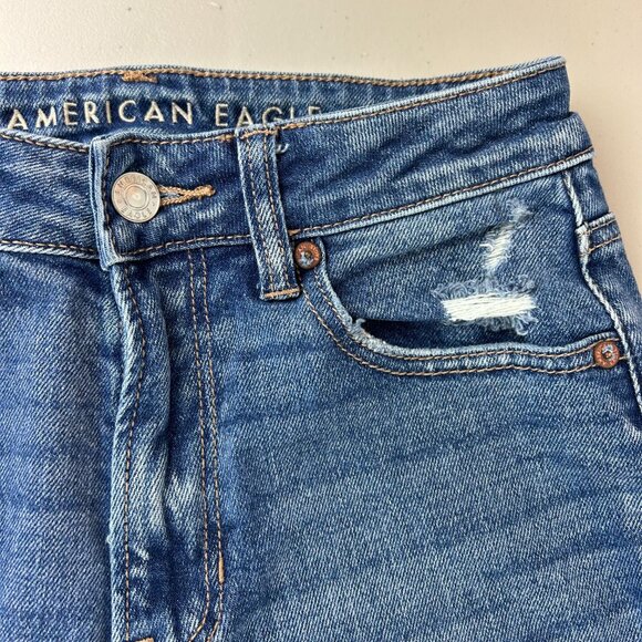 American Eagle Mom Stretch Mom Straight Women's Jean with Distressing Size: 2R - Picture 7 of 16